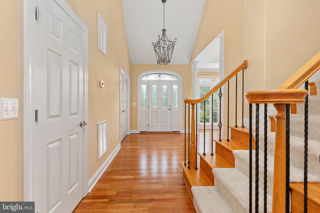 10604 CHATHAM RIDGE WAY, SPOTSYLVANIA, Virginia 22551, 4 Bedrooms Bedrooms, ,3 BathroomsBathrooms,Residential,10604 CHATHAM RIDGE WAY,VASP2042814 MLS # VASP2042814