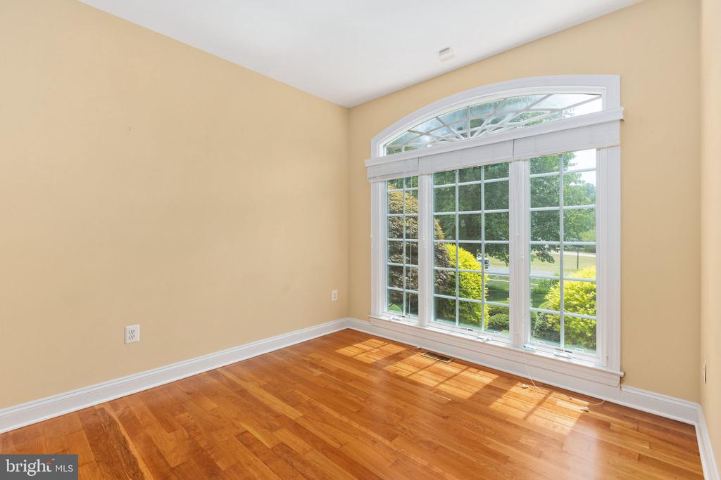 10604 CHATHAM RIDGE WAY, SPOTSYLVANIA, Virginia 22551, 4 Bedrooms Bedrooms, ,3 BathroomsBathrooms,Residential,10604 CHATHAM RIDGE WAY,VASP2042814 MLS # VASP2042814
