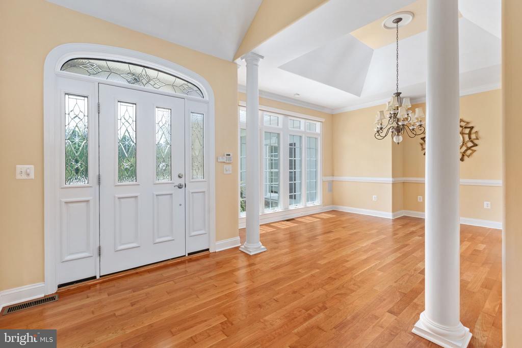 10604 CHATHAM RIDGE WAY, SPOTSYLVANIA, Virginia 22551, 4 Bedrooms Bedrooms, ,3 BathroomsBathrooms,Residential,10604 CHATHAM RIDGE WAY,VASP2042814 MLS # VASP2042814
