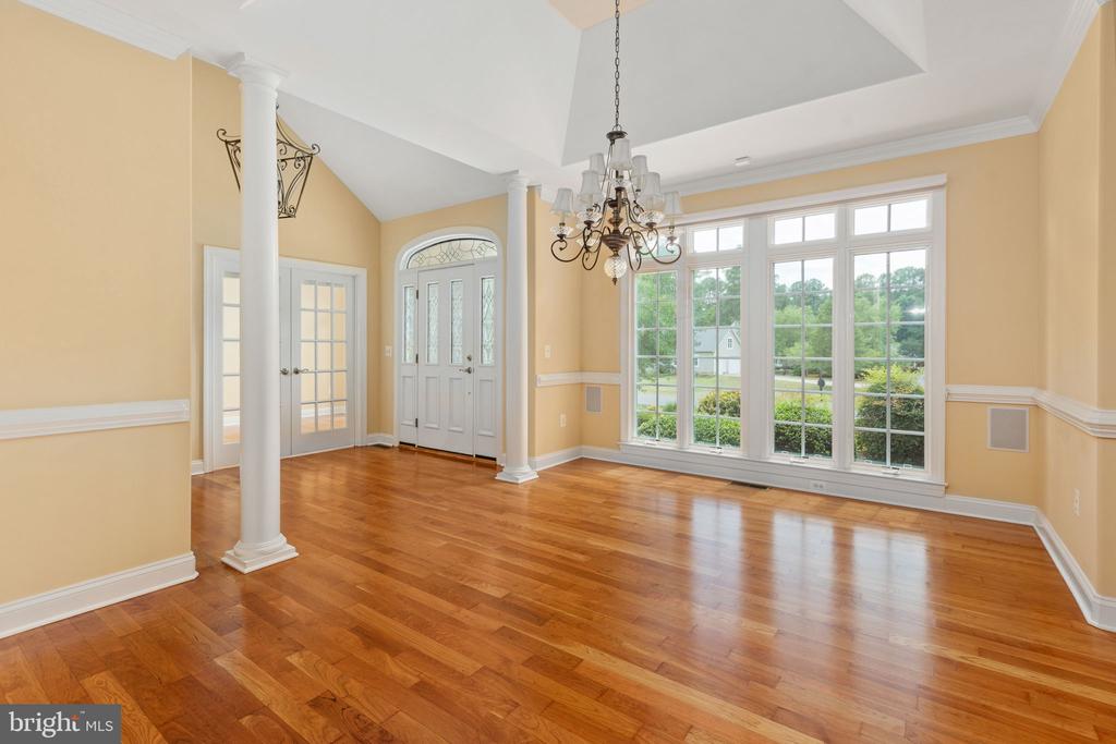 10604 CHATHAM RIDGE WAY, SPOTSYLVANIA, Virginia 22551, 4 Bedrooms Bedrooms, ,3 BathroomsBathrooms,Residential,10604 CHATHAM RIDGE WAY,VASP2042814 MLS # VASP2042814