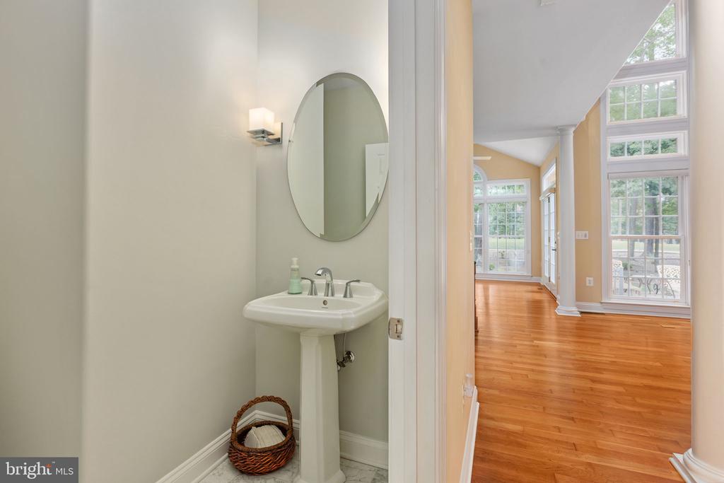 10604 CHATHAM RIDGE WAY, SPOTSYLVANIA, Virginia 22551, 4 Bedrooms Bedrooms, ,3 BathroomsBathrooms,Residential,10604 CHATHAM RIDGE WAY,VASP2042814 MLS # VASP2042814