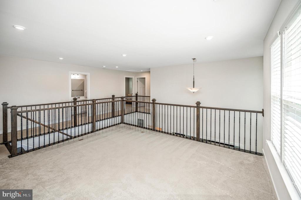7918 CONTINENTAL CT, FREDERICKSBURG, Virginia 22407, 5 Bedrooms Bedrooms, ,3 BathroomsBathrooms,Residential,7918 CONTINENTAL CT,VASP2043146 MLS # VASP2043146