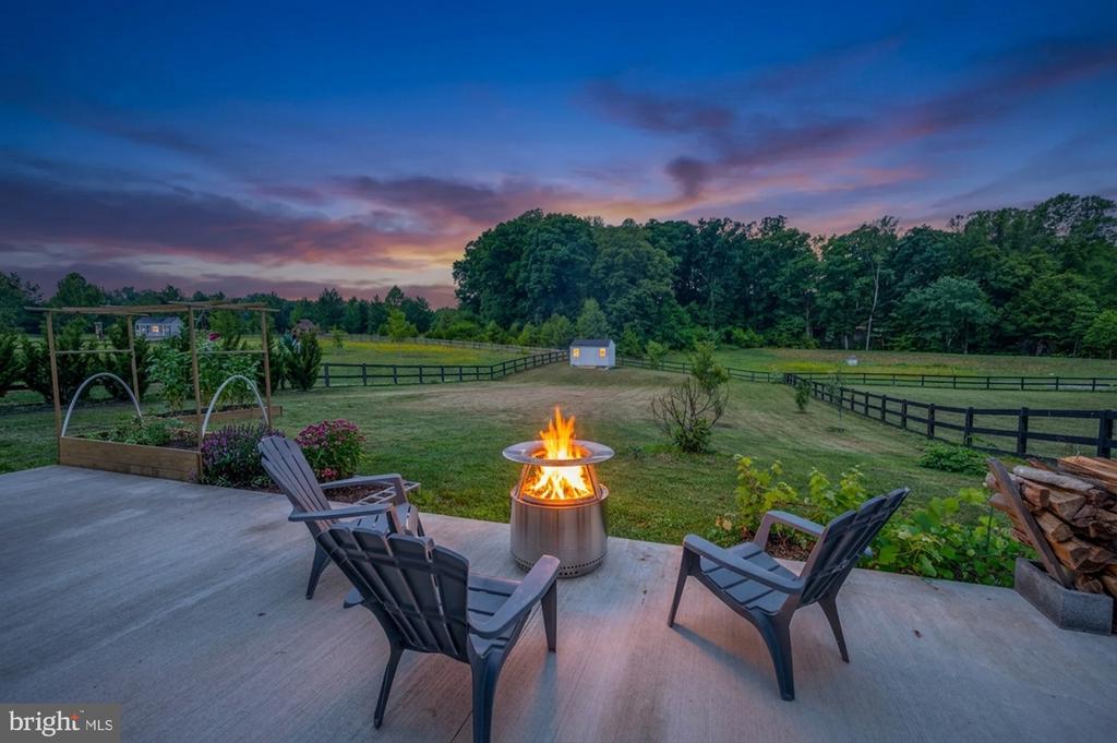 7918 CONTINENTAL CT, FREDERICKSBURG, Virginia 22407, 5 Bedrooms Bedrooms, ,3 BathroomsBathrooms,Residential,7918 CONTINENTAL CT,VASP2043146 MLS # VASP2043146