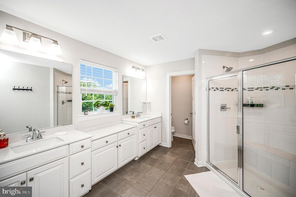 7918 CONTINENTAL CT, FREDERICKSBURG, Virginia 22407, 5 Bedrooms Bedrooms, ,3 BathroomsBathrooms,Residential,7918 CONTINENTAL CT,VASP2043146 MLS # VASP2043146