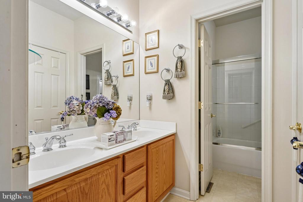 6919 GOVERNORS GRANT LN, FREDERICKSBURG, Virginia 22407, 4 Bedrooms Bedrooms, ,3 BathroomsBathrooms,Residential,6919 GOVERNORS GRANT LN,VASP2043180 MLS # VASP2043180
