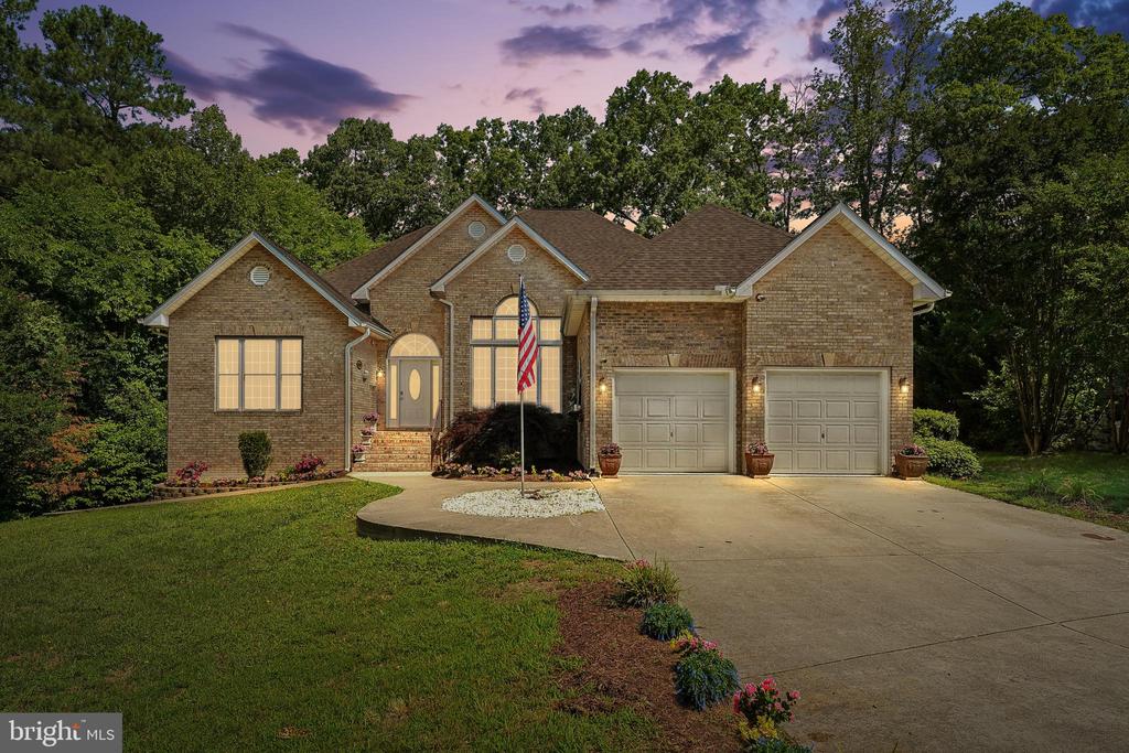 6919 GOVERNORS GRANT LN, FREDERICKSBURG, Virginia 22407, 4 Bedrooms Bedrooms, ,3 BathroomsBathrooms,Residential,6919 GOVERNORS GRANT LN,VASP2043180 MLS # VASP2043180
