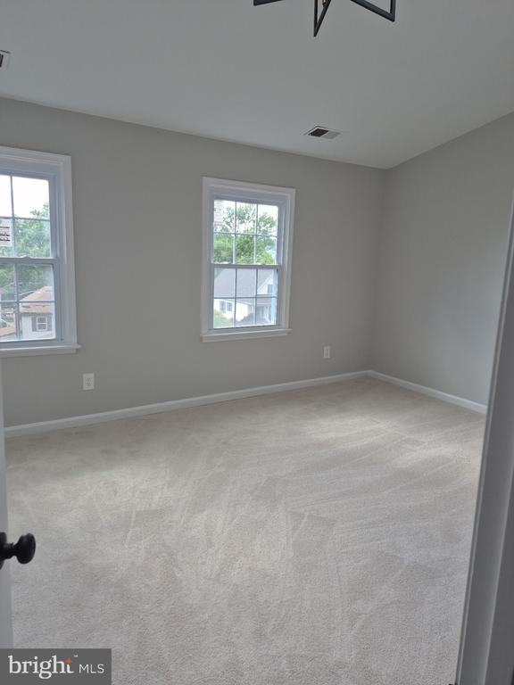 27 FAIRFAX ST, WARRENTON, Virginia 20186, 3 Bedrooms Bedrooms, ,2 BathroomsBathrooms,Residential,27 FAIRFAX ST,VAFQ2022752 MLS # VAFQ2022752