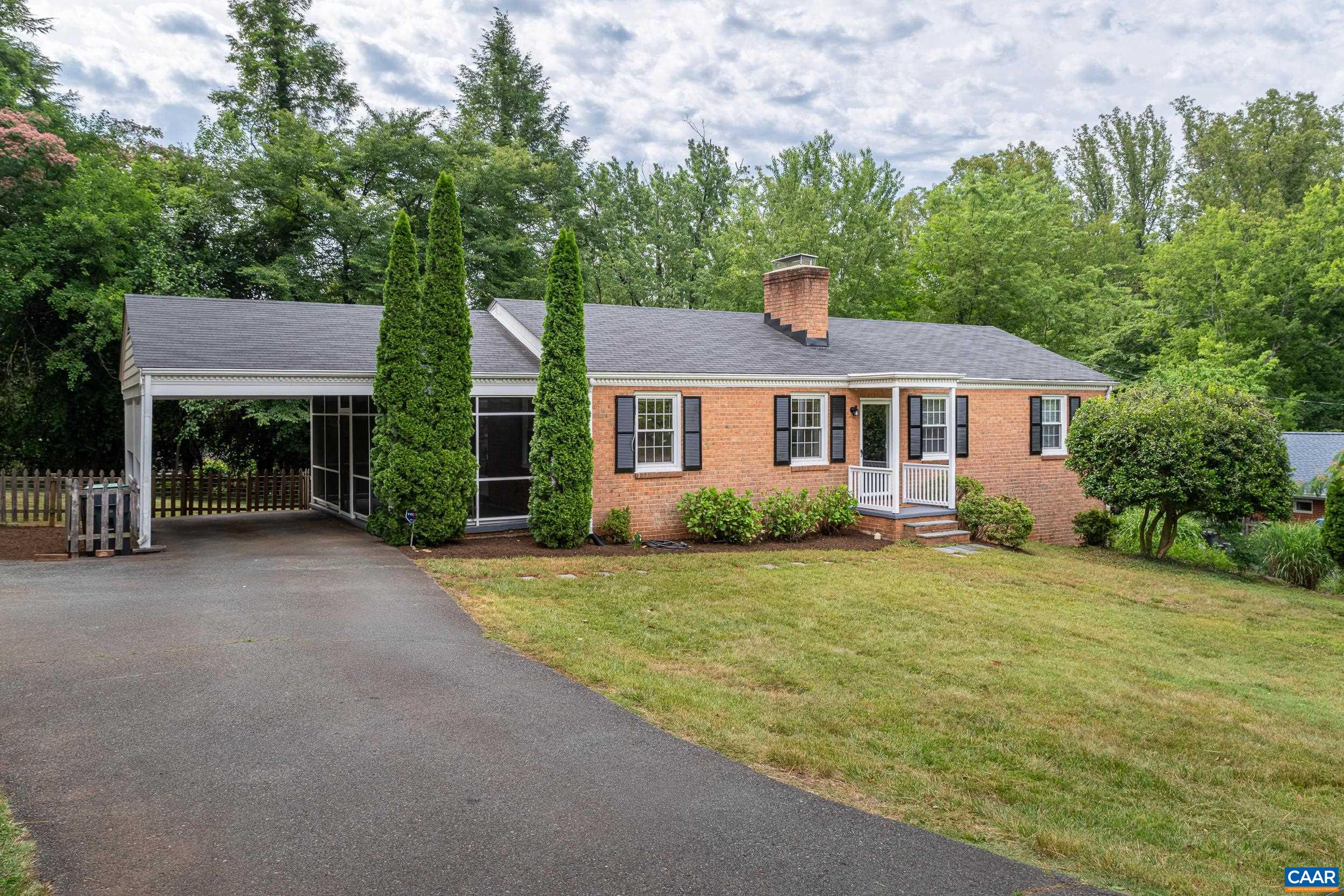 1636 MEADOWBROOK HEIGHTS RD, CHARLOTTESVILLE, Virginia 22901, 3 Bedrooms Bedrooms, ,2 BathroomsBathrooms,Residential,1636 MEADOWBROOK HEIGHTS RD,678648 MLS # 678648 1636 MEADOWBROOK HEIGHTS RD, CHARLOTTESVILLE, Virginia 22901, 3 Bedrooms Bedrooms, ,2 BathroomsBathrooms,Residential,1636 MEADOWBROOK HEIGHTS RD,678648 MLS # 678648