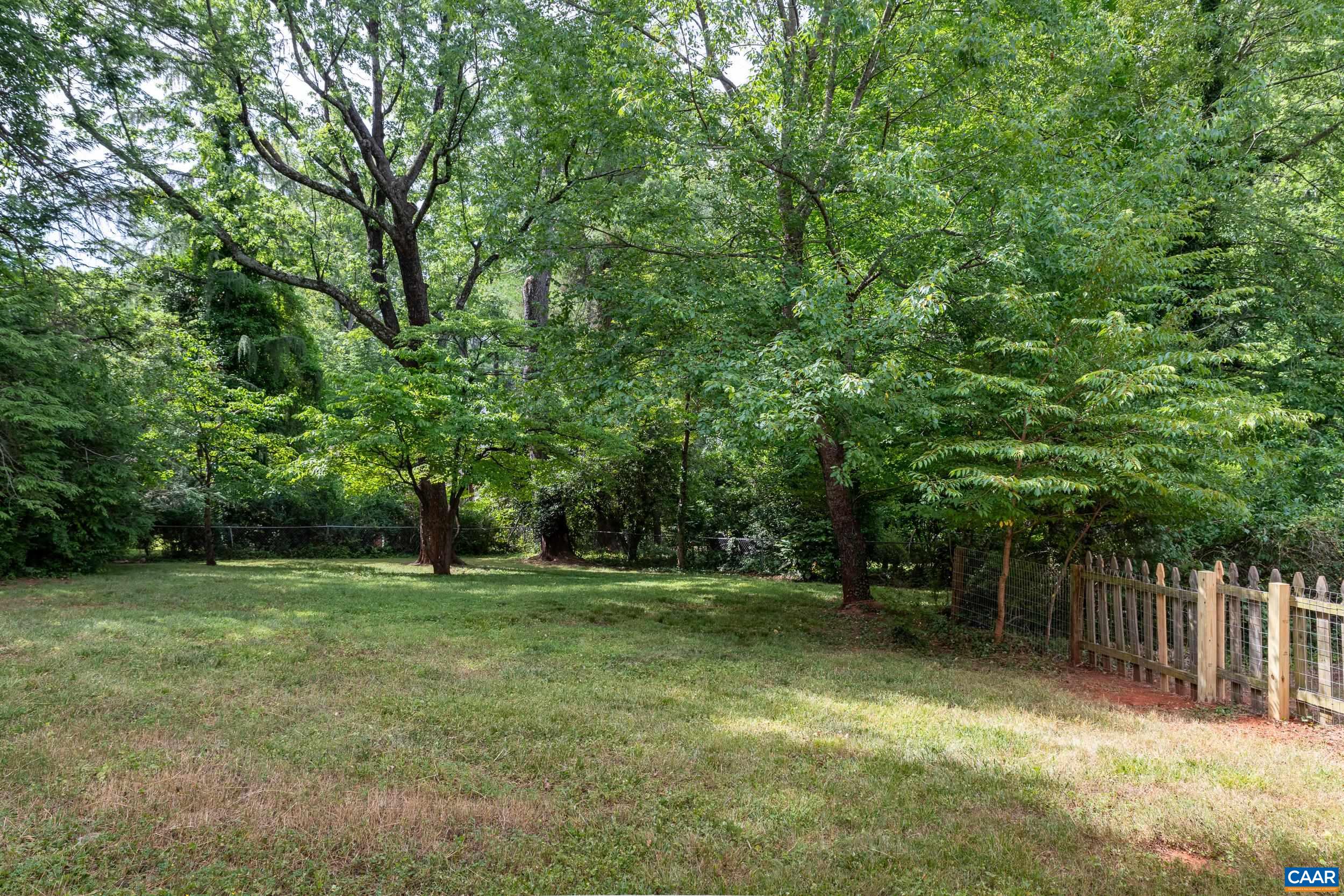 1636 MEADOWBROOK HEIGHTS RD, CHARLOTTESVILLE, Virginia 22901, 3 Bedrooms Bedrooms, ,2 BathroomsBathrooms,Residential,1636 MEADOWBROOK HEIGHTS RD,678648 MLS # 678648