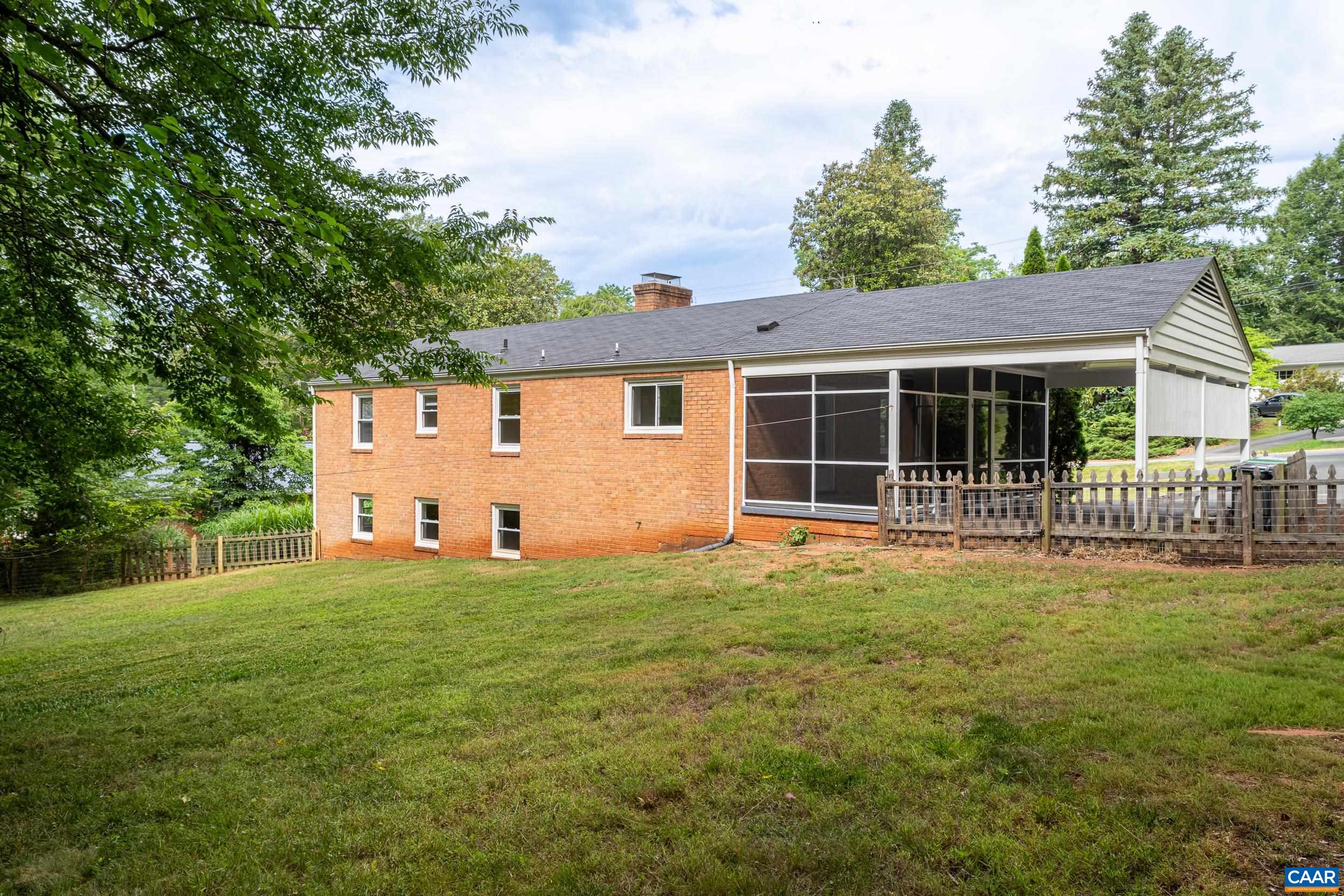 1636 MEADOWBROOK HEIGHTS RD, CHARLOTTESVILLE, Virginia 22901, 3 Bedrooms Bedrooms, ,2 BathroomsBathrooms,Residential,1636 MEADOWBROOK HEIGHTS RD,678648 MLS # 678648