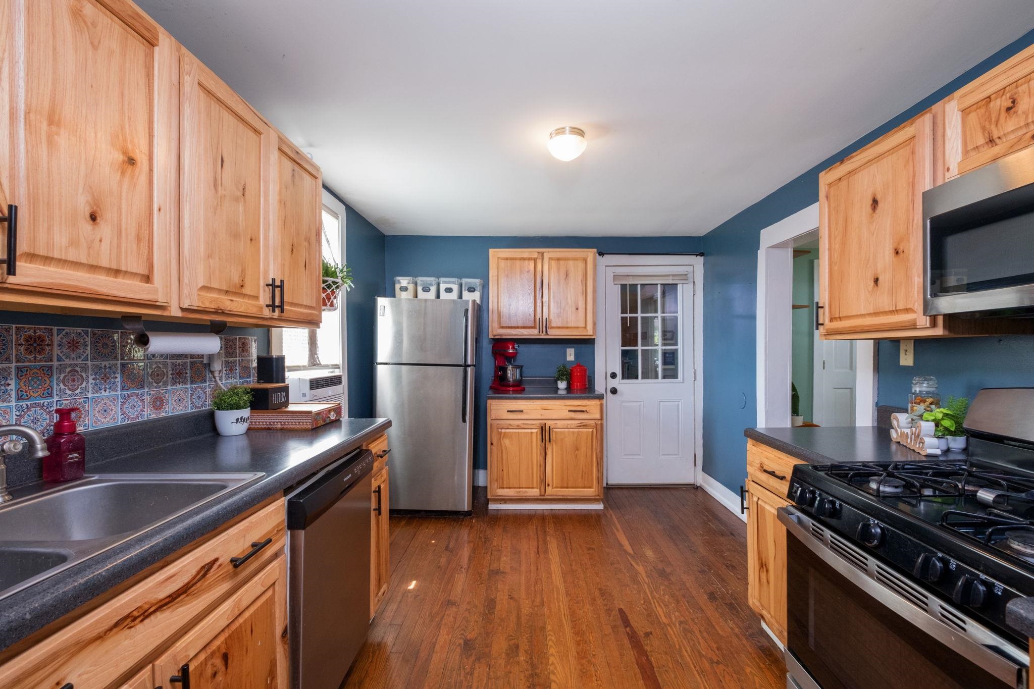 1620 PLUNKETT ST, STAUNTON, Virginia 24401, 3 Bedrooms Bedrooms, ,1 BathroomBathrooms,Residential,1620 PLUNKETT ST,678690 MLS # 678690
