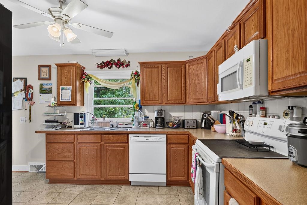 164 TINKLING SPRING RD, FISHERSVILLE, Virginia 22939, 3 Bedrooms Bedrooms, ,2 BathroomsBathrooms,Residential,164 TINKLING SPRING RD,678783 MLS # 678783