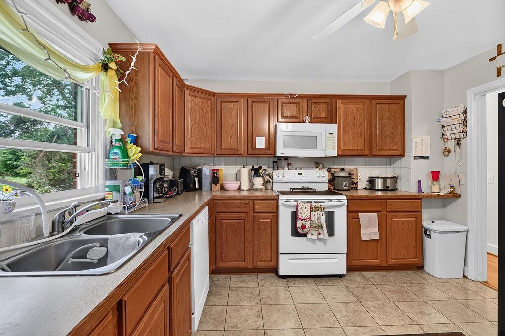 164 TINKLING SPRING RD, FISHERSVILLE, Virginia 22939, 3 Bedrooms Bedrooms, ,2 BathroomsBathrooms,Residential,164 TINKLING SPRING RD,678783 MLS # 678783