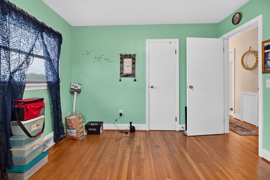 164 TINKLING SPRING RD, FISHERSVILLE, Virginia 22939, 3 Bedrooms Bedrooms, ,2 BathroomsBathrooms,Residential,164 TINKLING SPRING RD,678783 MLS # 678783