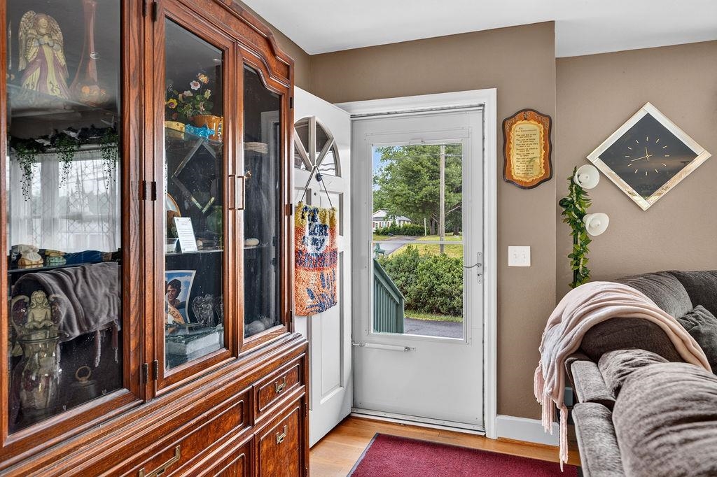 164 TINKLING SPRING RD, FISHERSVILLE, Virginia 22939, 3 Bedrooms Bedrooms, ,2 BathroomsBathrooms,Residential,164 TINKLING SPRING RD,678783 MLS # 678783