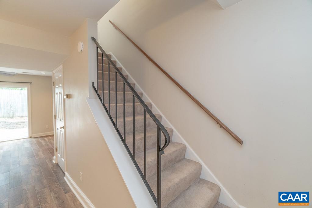1554 GARDEN CT, CHARLOTTESVILLE, Virginia 22901, 2 Bedrooms Bedrooms, ,2 BathroomsBathrooms,Residential,1554 GARDEN CT,678793 MLS # 678793