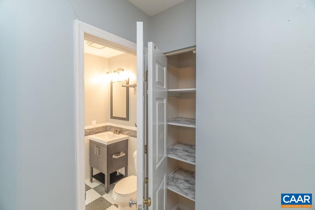 1554 GARDEN CT, CHARLOTTESVILLE, Virginia 22901, 2 Bedrooms Bedrooms, ,2 BathroomsBathrooms,Residential,1554 GARDEN CT,678793 MLS # 678793