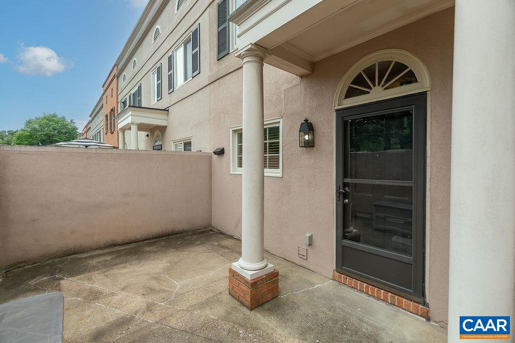 1554 GARDEN CT, CHARLOTTESVILLE, Virginia 22901, 2 Bedrooms Bedrooms, ,2 BathroomsBathrooms,Residential,1554 GARDEN CT,678793 MLS # 678793