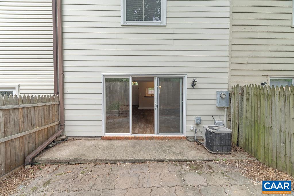 1554 GARDEN CT, CHARLOTTESVILLE, Virginia 22901, 2 Bedrooms Bedrooms, ,2 BathroomsBathrooms,Residential,1554 GARDEN CT,678793 MLS # 678793