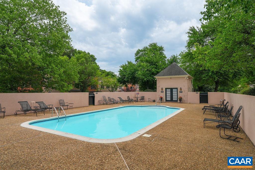 1554 GARDEN CT, CHARLOTTESVILLE, Virginia 22901, 2 Bedrooms Bedrooms, ,2 BathroomsBathrooms,Residential,1554 GARDEN CT,678793 MLS # 678793