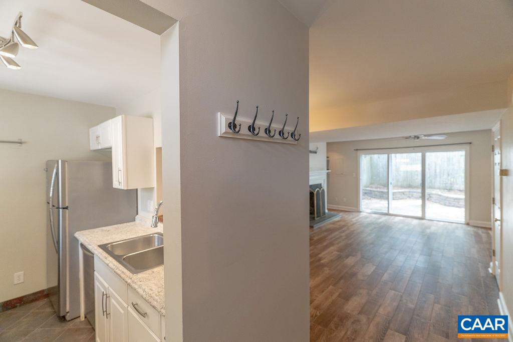 1554 GARDEN CT, CHARLOTTESVILLE, Virginia 22901, 2 Bedrooms Bedrooms, ,2 BathroomsBathrooms,Residential,1554 GARDEN CT,678793 MLS # 678793