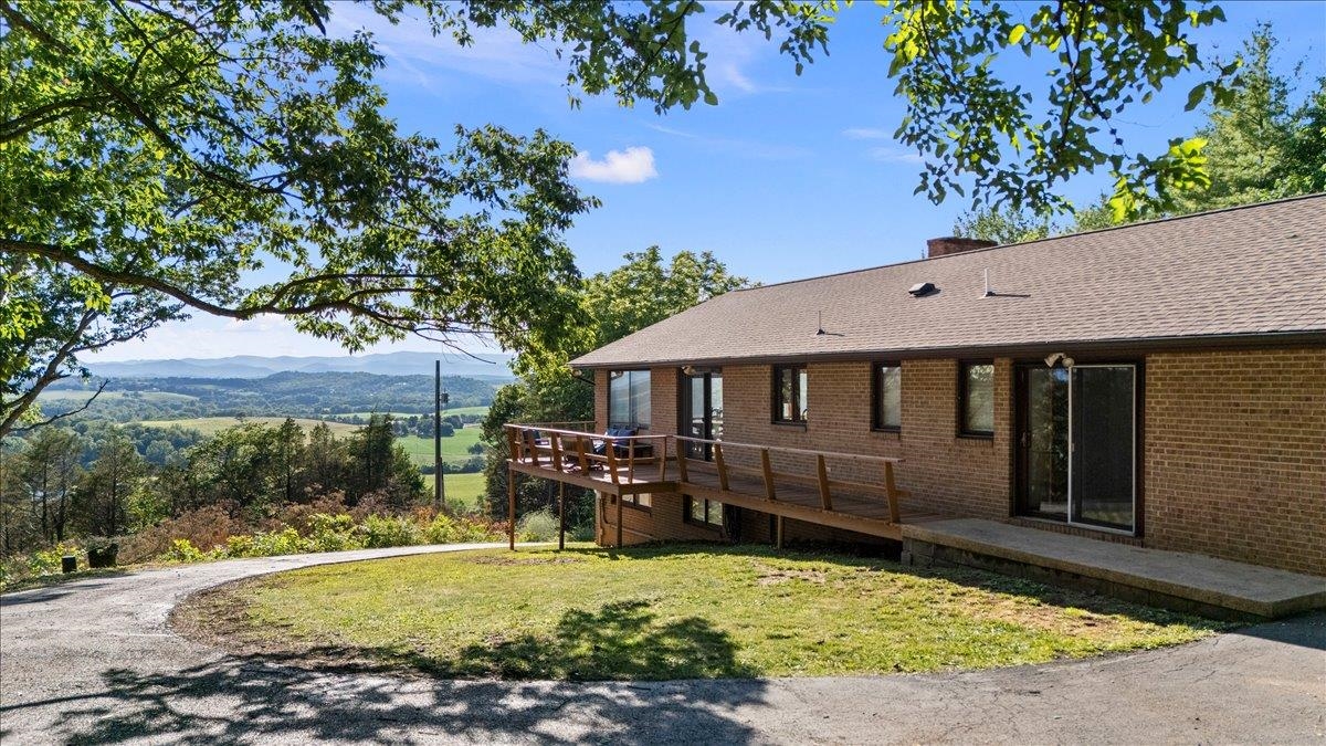1691 WEBB LN, MOUNT CRAWFORD, Virginia 22841, 3 Bedrooms Bedrooms, ,2 BathroomsBathrooms,Residential,1691 WEBB LN,678795 MLS # 678795