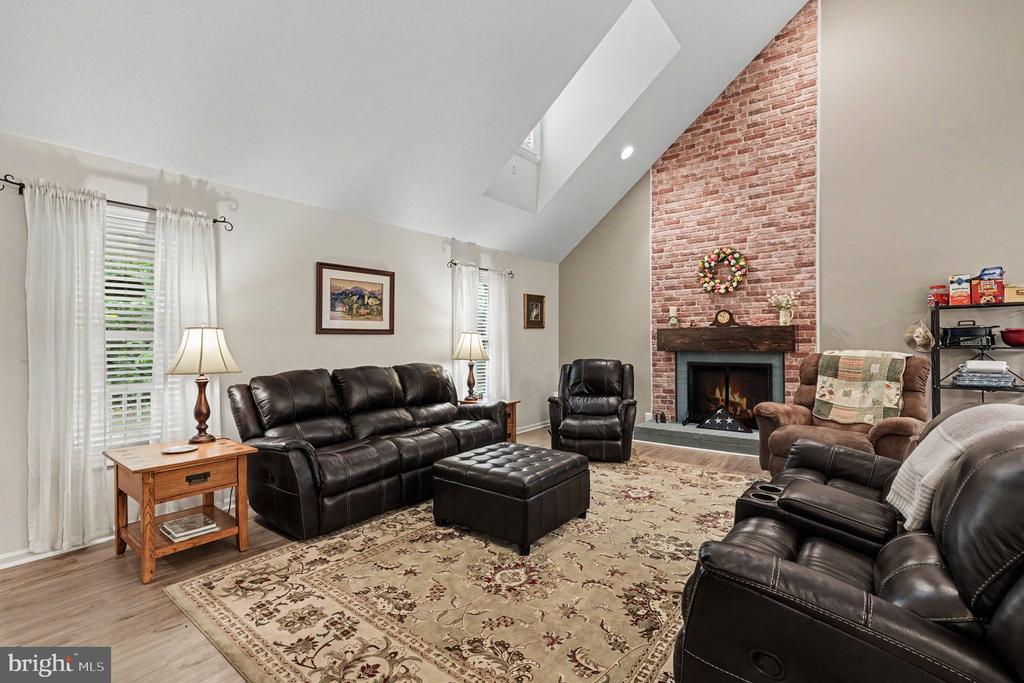 12500 SICKLES LN, SPOTSYLVANIA, Virginia 22551, 4 Bedrooms Bedrooms, ,3 BathroomsBathrooms,Residential,12500 SICKLES LN,VASP2043004 MLS # VASP2043004