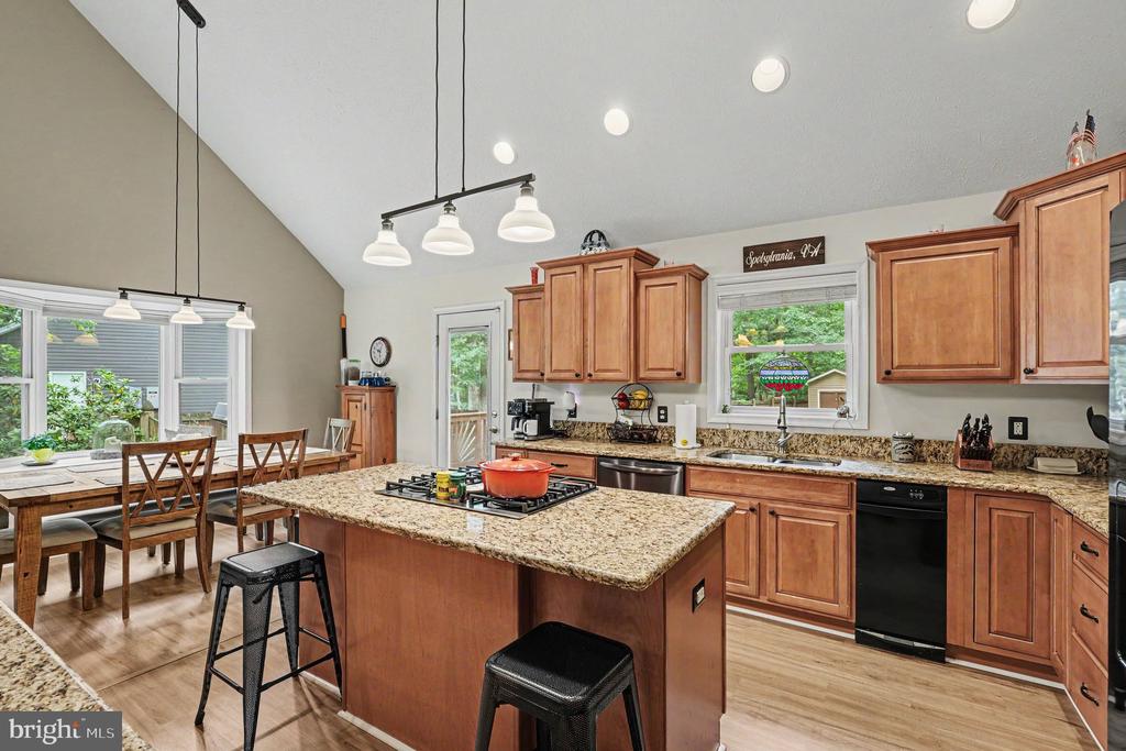 12500 SICKLES LN, SPOTSYLVANIA, Virginia 22551, 4 Bedrooms Bedrooms, ,3 BathroomsBathrooms,Residential,12500 SICKLES LN,VASP2043004 MLS # VASP2043004