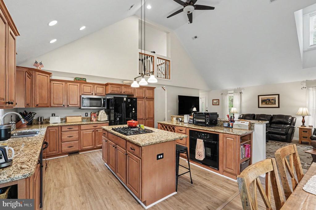 12500 SICKLES LN, SPOTSYLVANIA, Virginia 22551, 4 Bedrooms Bedrooms, ,3 BathroomsBathrooms,Residential,12500 SICKLES LN,VASP2043004 MLS # VASP2043004
