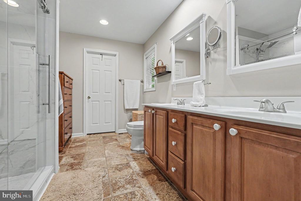12500 SICKLES LN, SPOTSYLVANIA, Virginia 22551, 4 Bedrooms Bedrooms, ,3 BathroomsBathrooms,Residential,12500 SICKLES LN,VASP2043004 MLS # VASP2043004