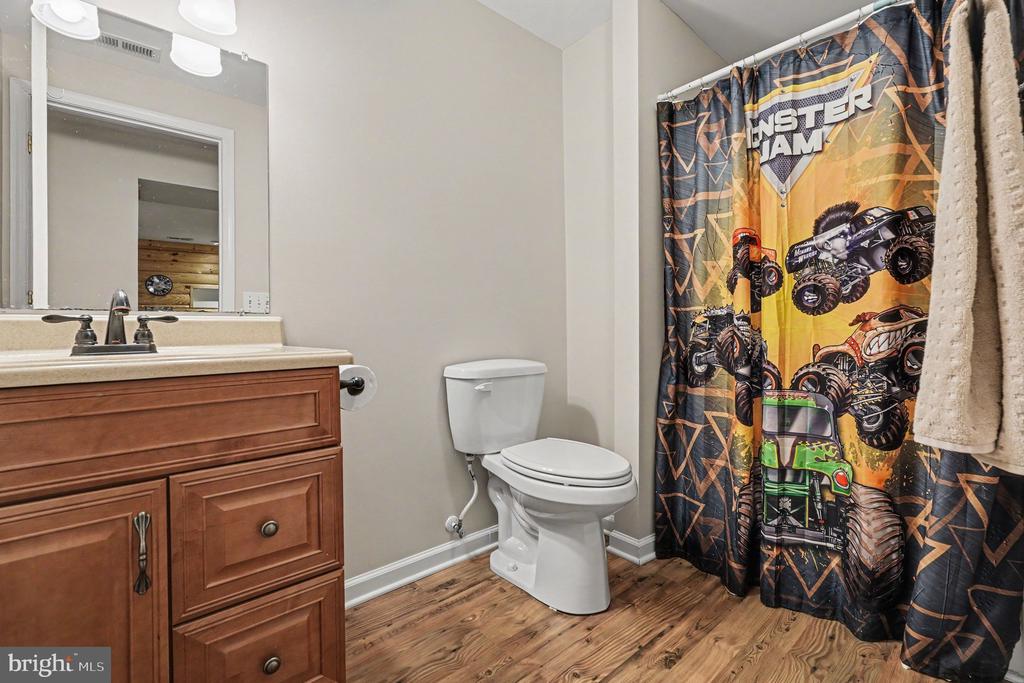 12500 SICKLES LN, SPOTSYLVANIA, Virginia 22551, 4 Bedrooms Bedrooms, ,3 BathroomsBathrooms,Residential,12500 SICKLES LN,VASP2043004 MLS # VASP2043004