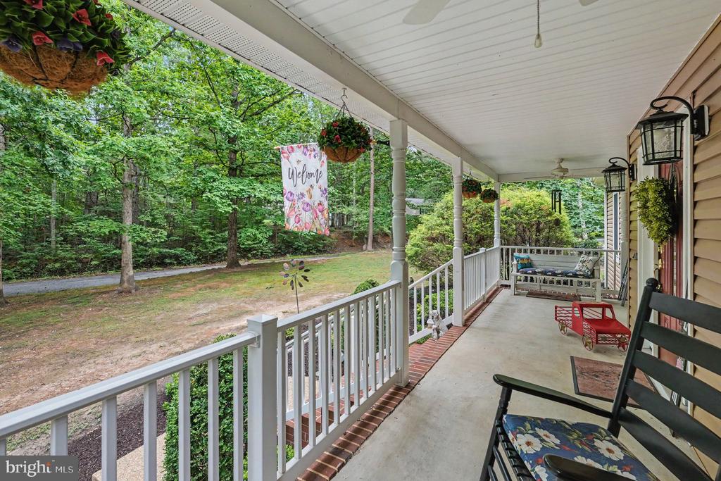 12500 SICKLES LN, SPOTSYLVANIA, Virginia 22551, 4 Bedrooms Bedrooms, ,3 BathroomsBathrooms,Residential,12500 SICKLES LN,VASP2043004 MLS # VASP2043004