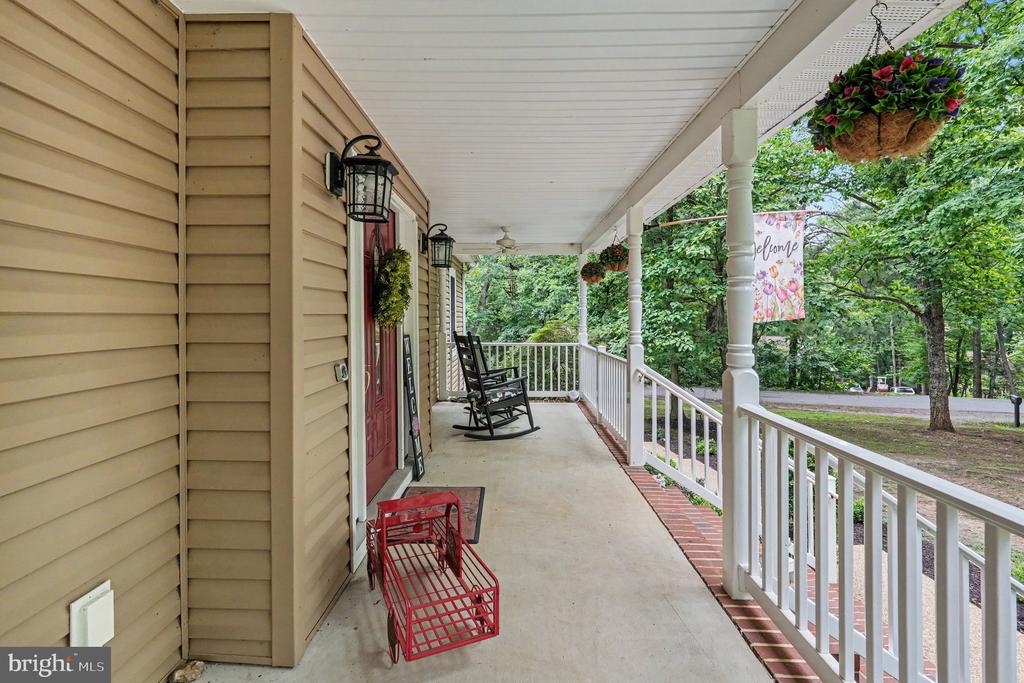 12500 SICKLES LN, SPOTSYLVANIA, Virginia 22551, 4 Bedrooms Bedrooms, ,3 BathroomsBathrooms,Residential,12500 SICKLES LN,VASP2043004 MLS # VASP2043004