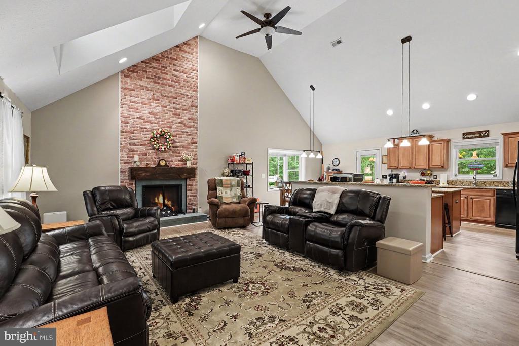 12500 SICKLES LN, SPOTSYLVANIA, Virginia 22551, 4 Bedrooms Bedrooms, ,3 BathroomsBathrooms,Residential,12500 SICKLES LN,VASP2043004 MLS # VASP2043004