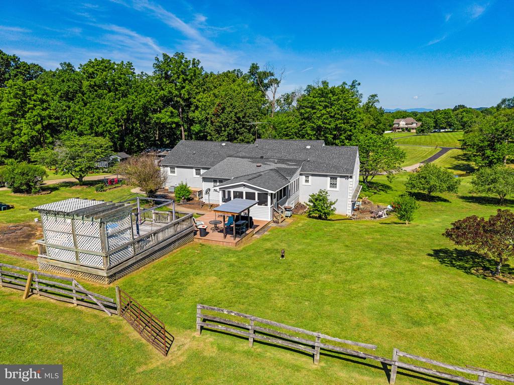 21147 CEDAR GROVE RD, CULPEPER, Virginia 22701, 4 Bedrooms Bedrooms, ,3 BathroomsBathrooms,Residential,21147 CEDAR GROVE RD,VACU2014130 MLS # VACU2014130