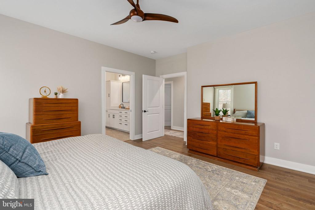 261 WASHINGTON ST, LOCUST GROVE, Virginia 22508, 4 Bedrooms Bedrooms, ,3 BathroomsBathrooms,Residential,261 WASHINGTON ST,VAOR2014568 MLS # VAOR2014568