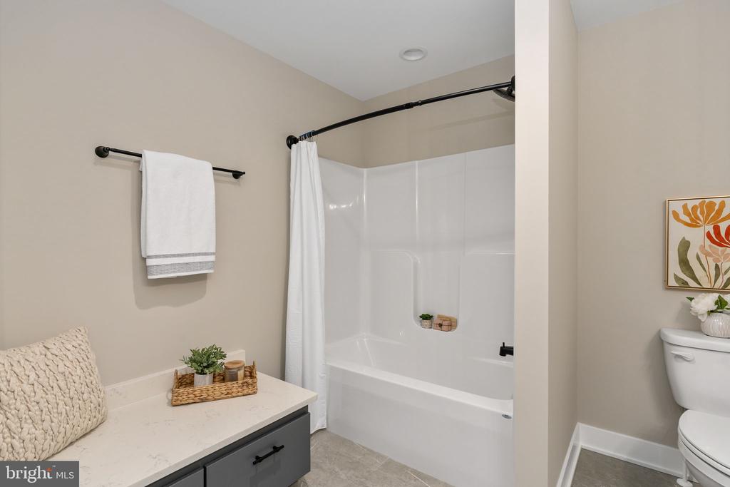 261 WASHINGTON ST, LOCUST GROVE, Virginia 22508, 4 Bedrooms Bedrooms, ,3 BathroomsBathrooms,Residential,261 WASHINGTON ST,VAOR2014568 MLS # VAOR2014568