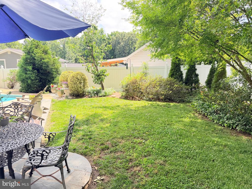 8 POND CIR, FREDERICKSBURG, Virginia 22407, 4 Bedrooms Bedrooms, ,2 BathroomsBathrooms,Residential,BREEZEWOOD,8 POND CIR,VASP2043234 MLS # VASP2043234