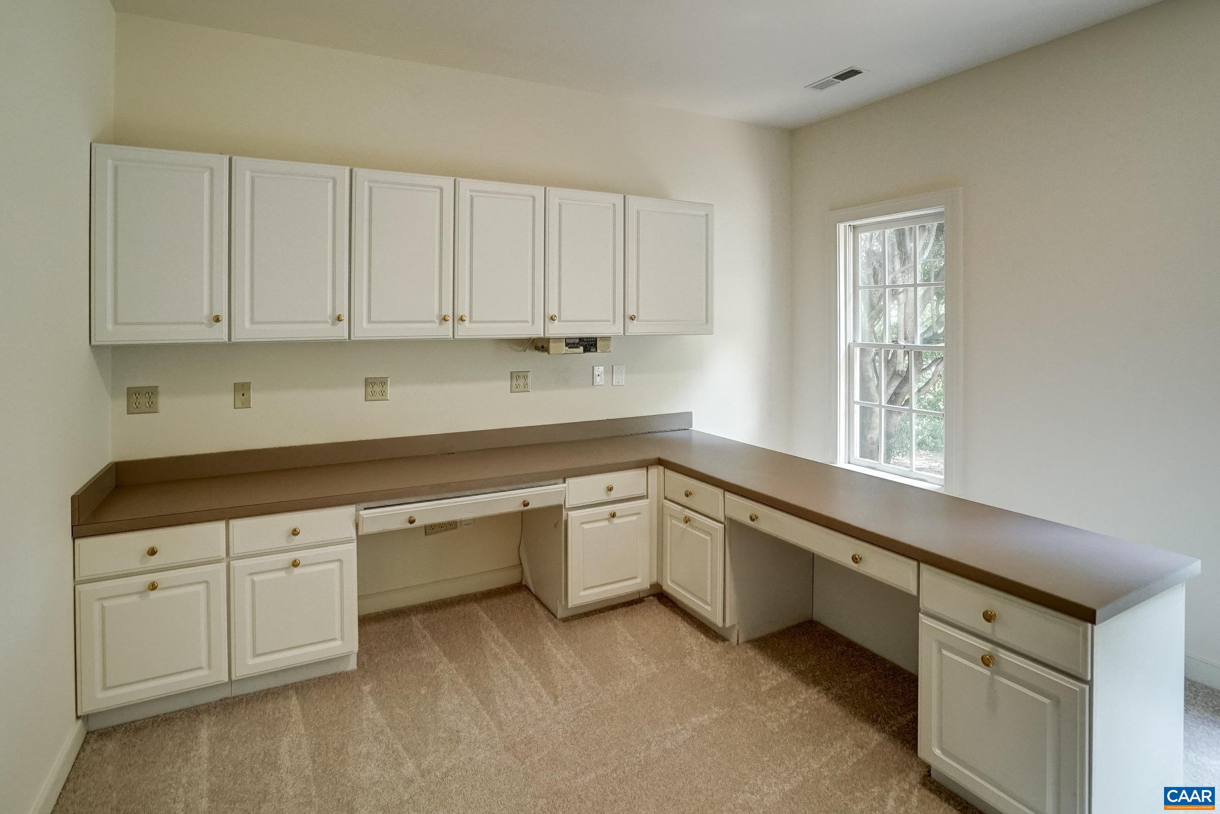 1130 HIGHLANDS DR, CHARLOTTESVILLE, Virginia 22901, 4 Bedrooms Bedrooms, ,2 BathroomsBathrooms,Residential,1130 HIGHLANDS DR,678754 MLS # 678754