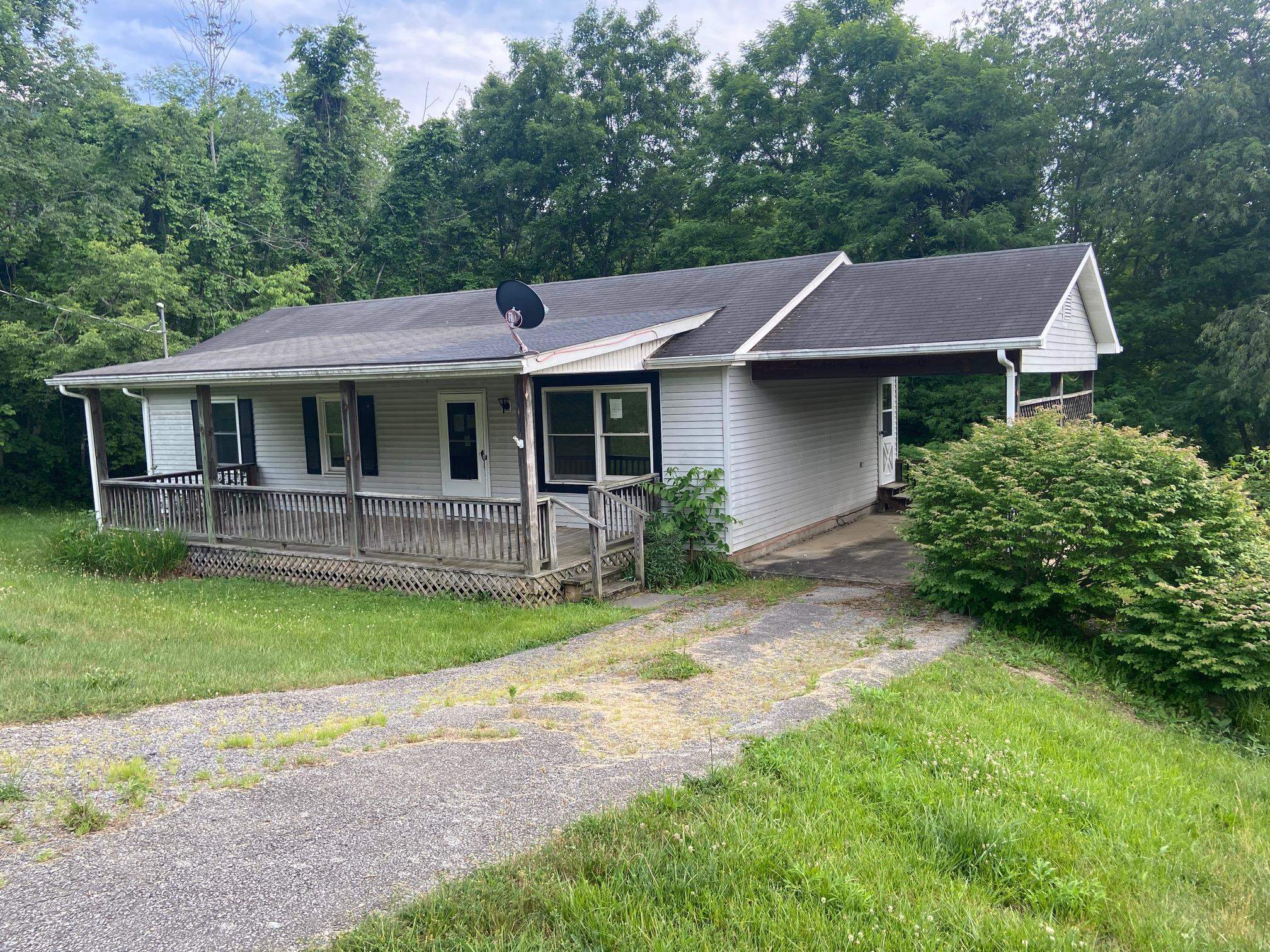 121 MOUNTAIN VIEW TER, HOT SPRINGS, Virginia 24445, 3 Bedrooms Bedrooms, ,2 BathroomsBathrooms,Residential,121 MOUNTAIN VIEW TER,678816 MLS # 678816