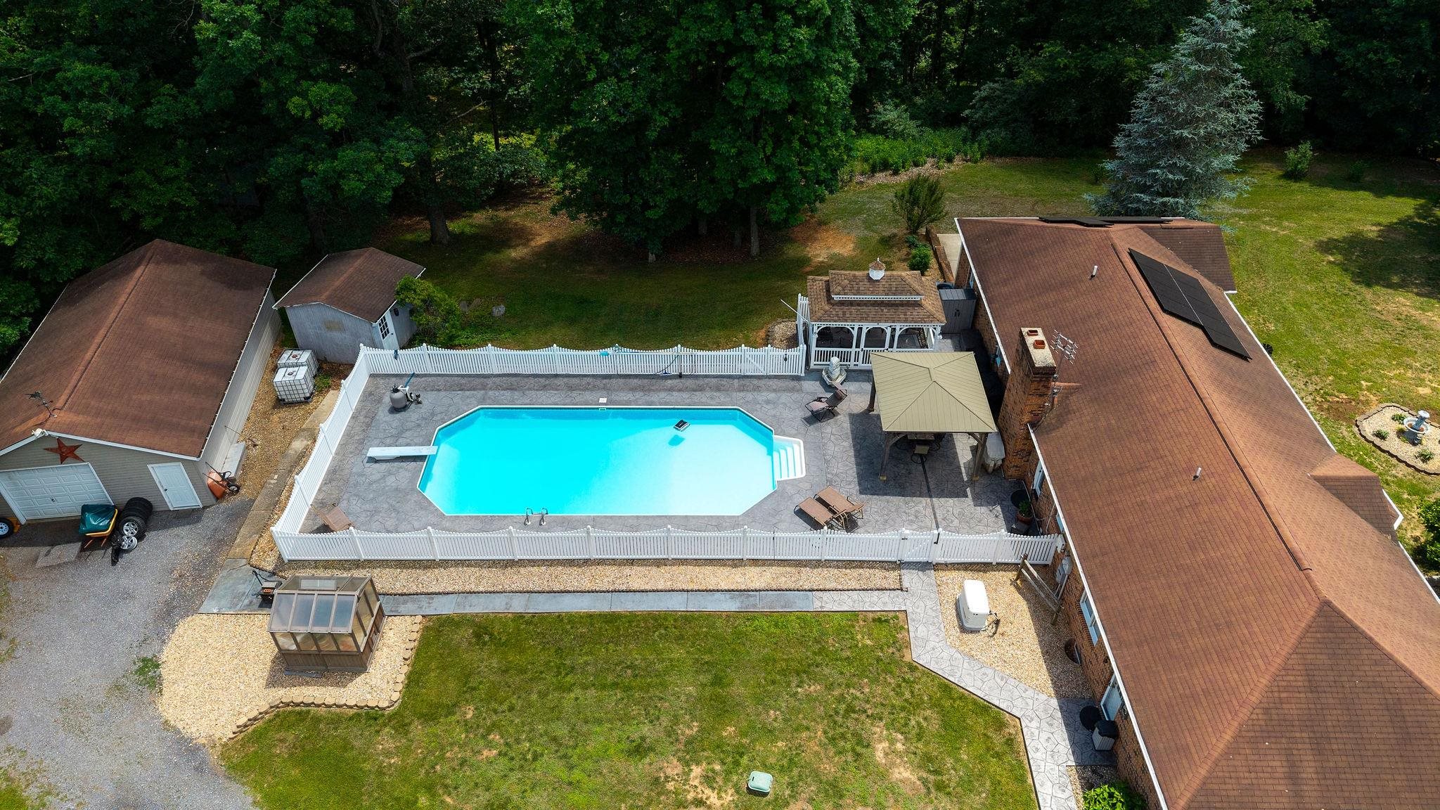 314 MCBRYDGE DR, SWOOPE, Virginia 24479, 3 Bedrooms Bedrooms, ,3 BathroomsBathrooms,Residential,314 MCBRYDGE DR,678820 MLS # 678820