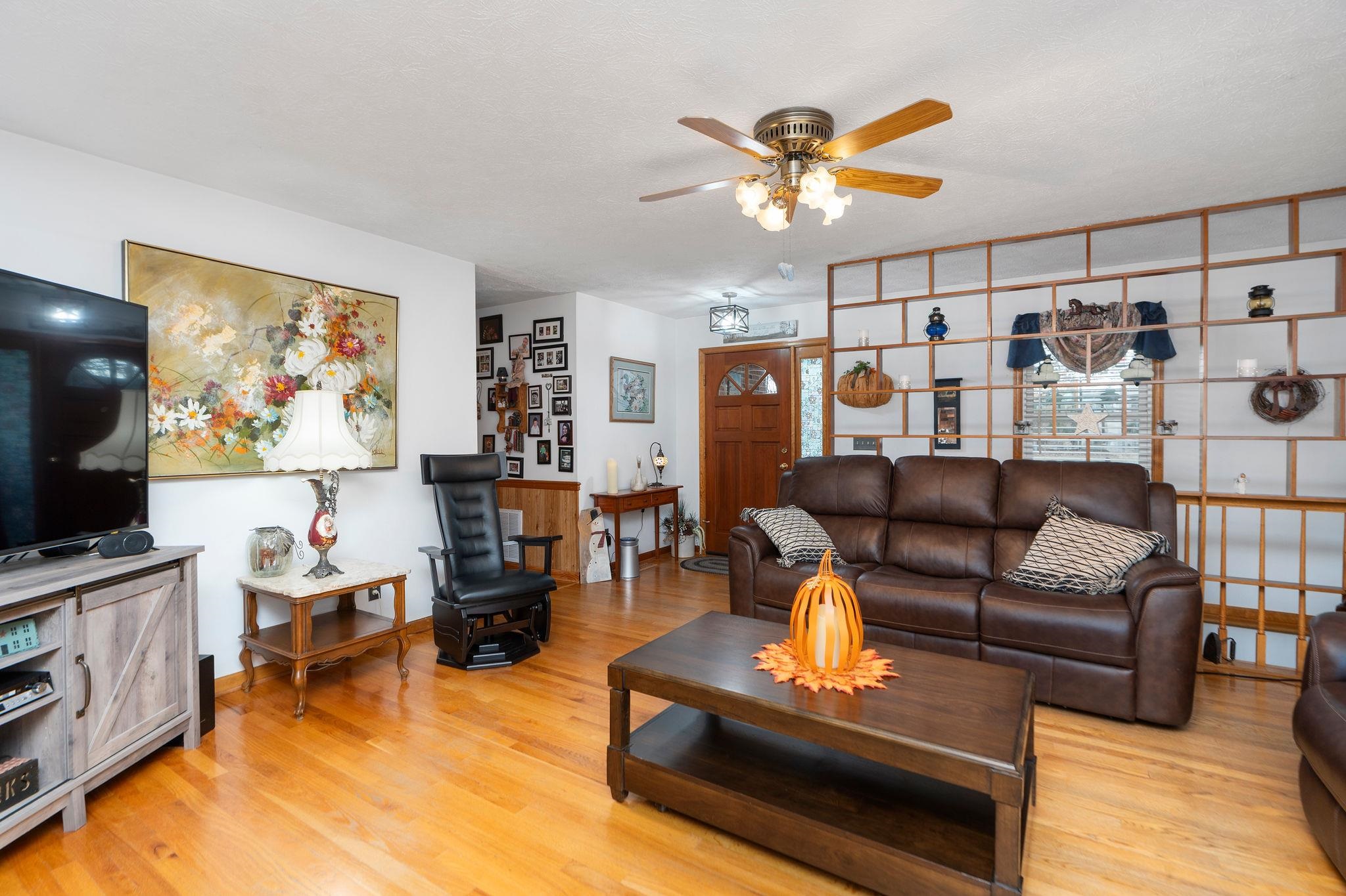 314 MCBRYDGE DR, SWOOPE, Virginia 24479, 3 Bedrooms Bedrooms, ,3 BathroomsBathrooms,Residential,314 MCBRYDGE DR,678820 MLS # 678820