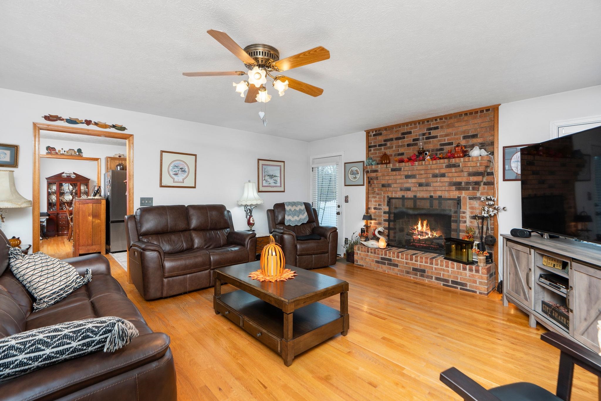 314 MCBRYDGE DR, SWOOPE, Virginia 24479, 3 Bedrooms Bedrooms, ,3 BathroomsBathrooms,Residential,314 MCBRYDGE DR,678820 MLS # 678820