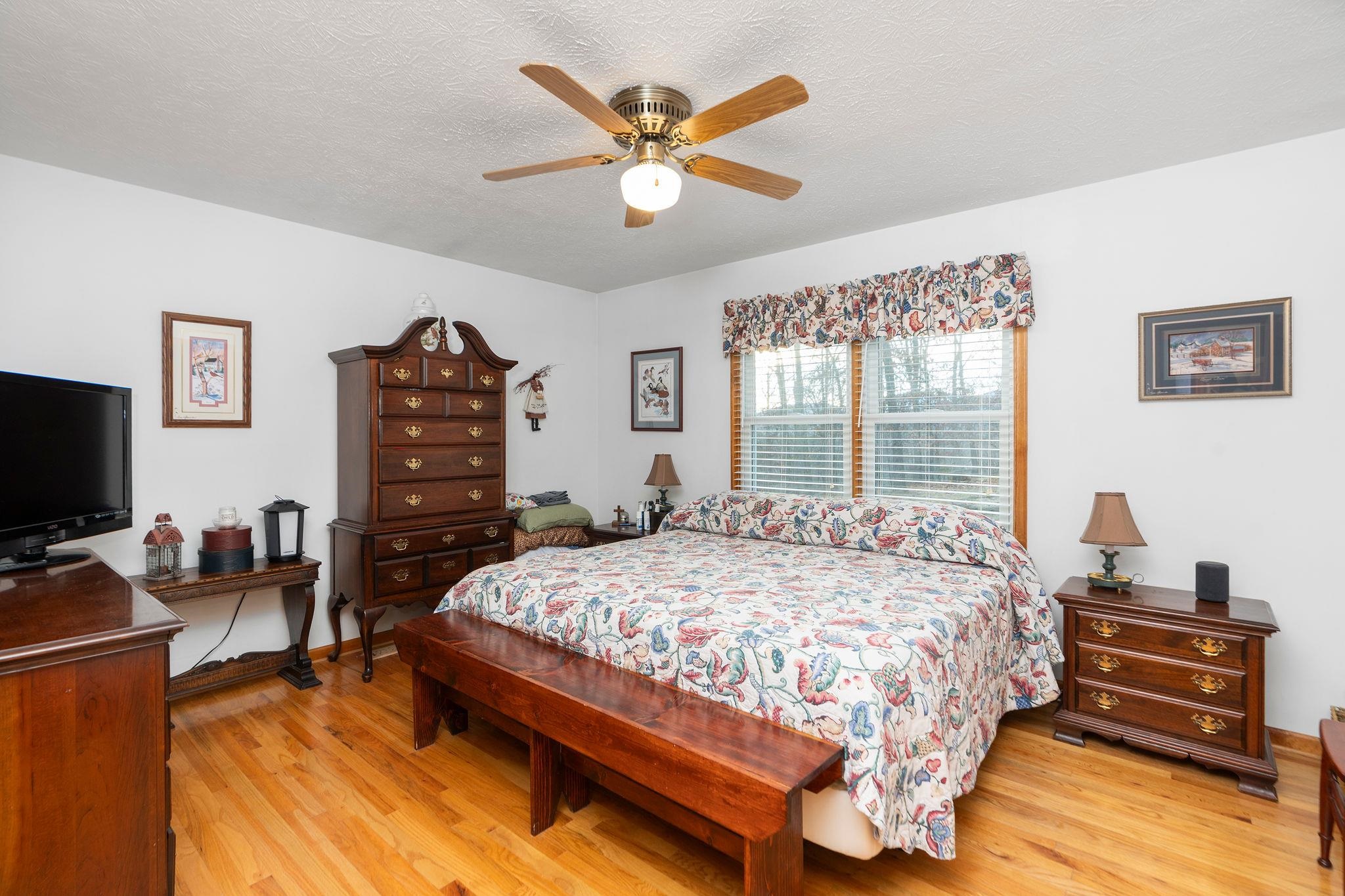314 MCBRYDGE DR, SWOOPE, Virginia 24479, 3 Bedrooms Bedrooms, ,3 BathroomsBathrooms,Residential,314 MCBRYDGE DR,678820 MLS # 678820