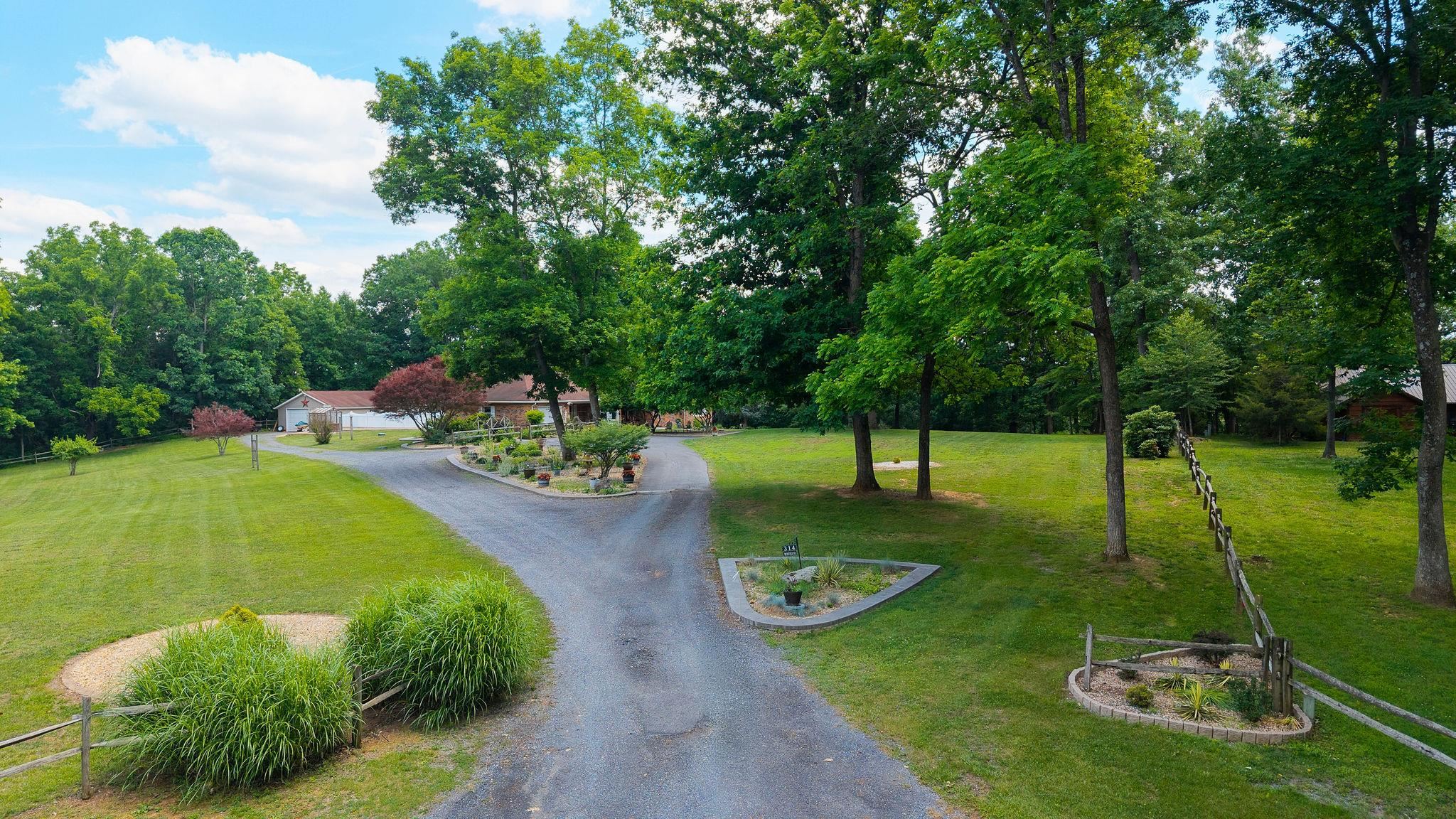 314 MCBRYDGE DR, SWOOPE, Virginia 24479, 3 Bedrooms Bedrooms, ,3 BathroomsBathrooms,Residential,314 MCBRYDGE DR,678820 MLS # 678820