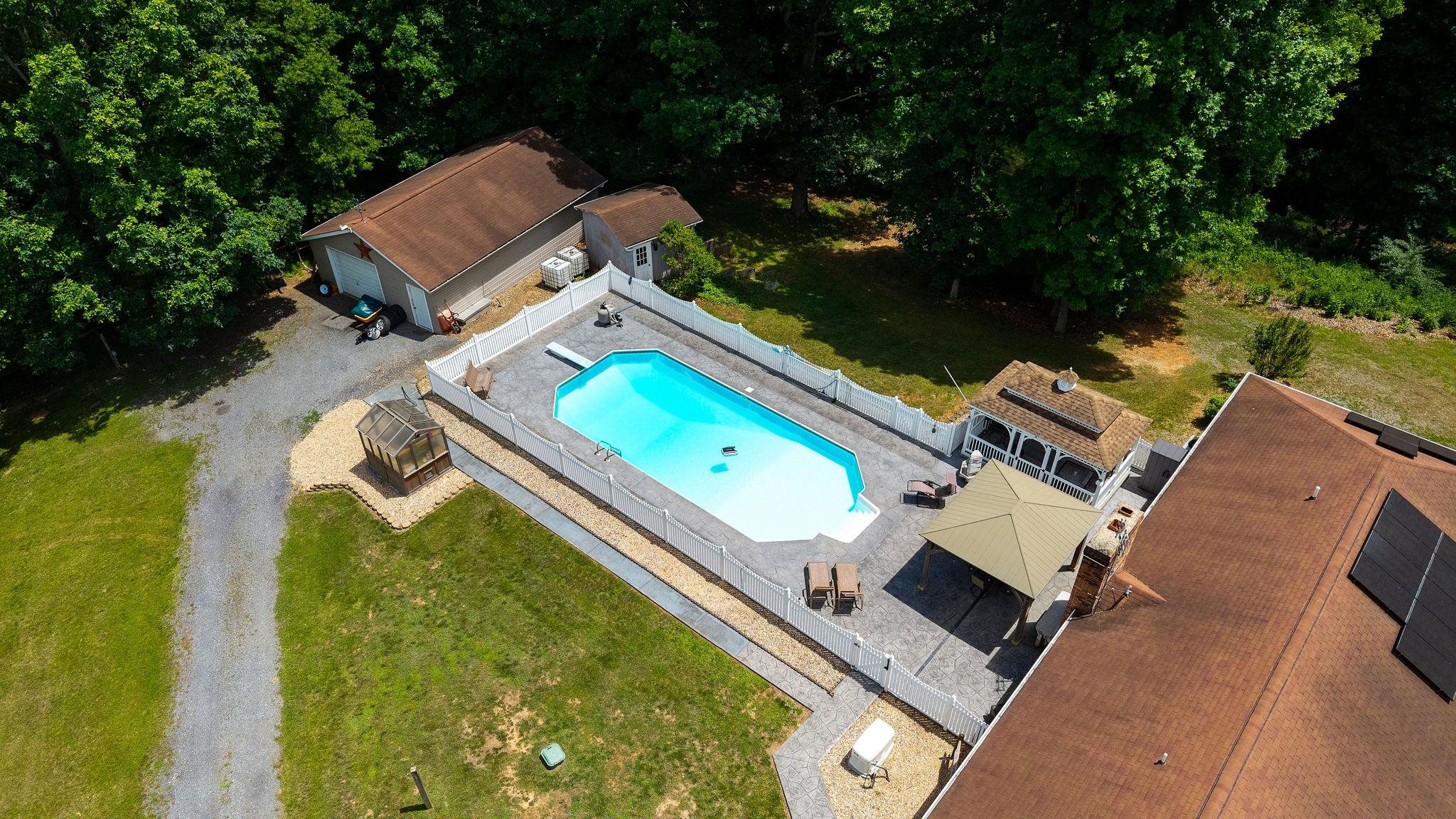 314 MCBRYDGE DR, SWOOPE, Virginia 24479, 3 Bedrooms Bedrooms, ,3 BathroomsBathrooms,Residential,314 MCBRYDGE DR,678820 MLS # 678820