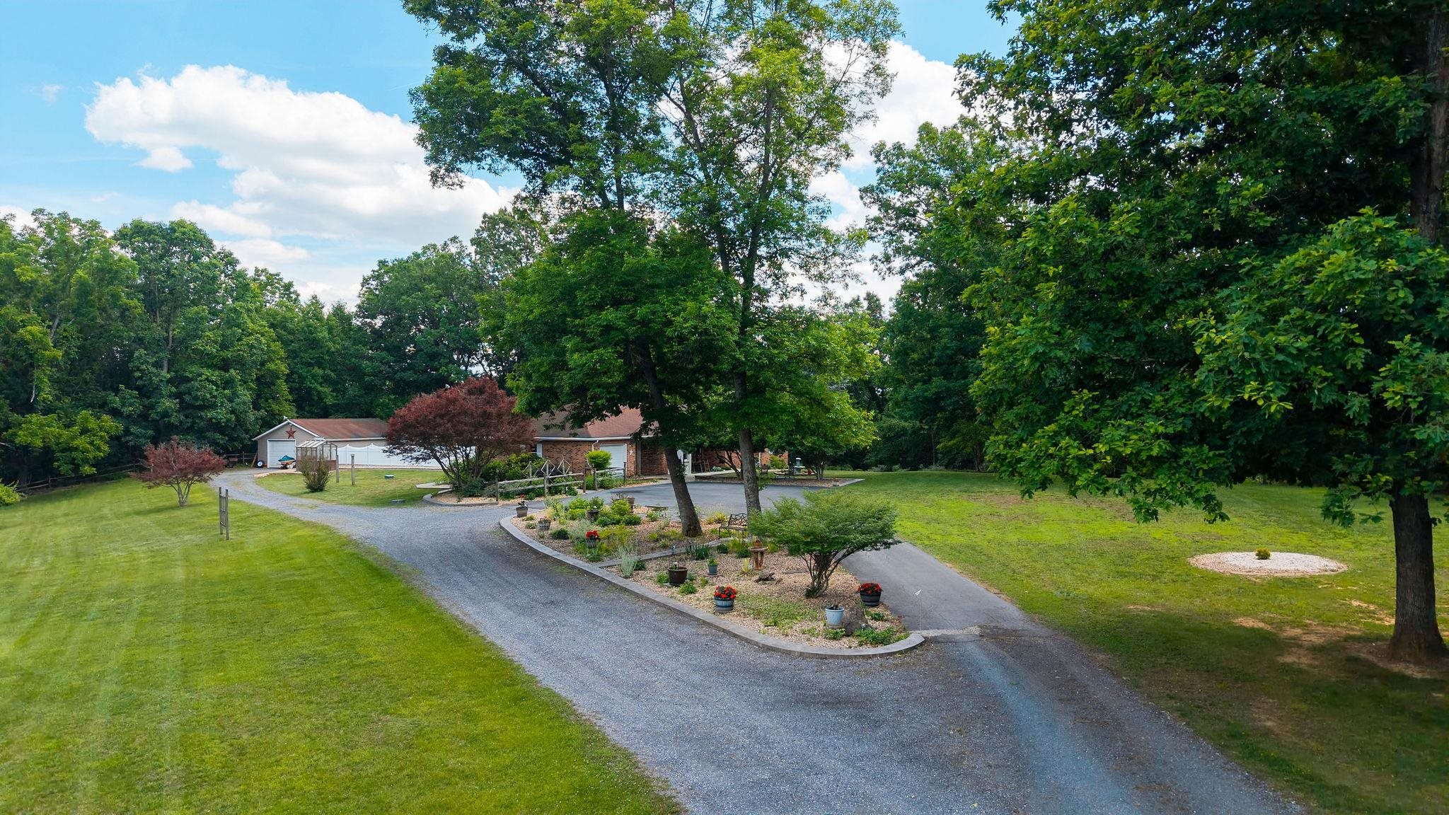 314 MCBRYDGE DR, SWOOPE, Virginia 24479, 3 Bedrooms Bedrooms, ,3 BathroomsBathrooms,Residential,314 MCBRYDGE DR,678820 MLS # 678820