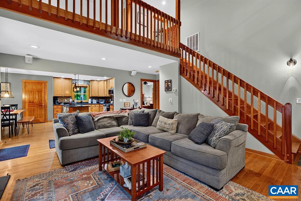1300 BLUE RIDGE DR, WINTERGREEN RESORT, Virginia 22967, 3 Bedrooms Bedrooms, ,2 BathroomsBathrooms,Residential,1300 BLUE RIDGE DR,678821 MLS # 678821