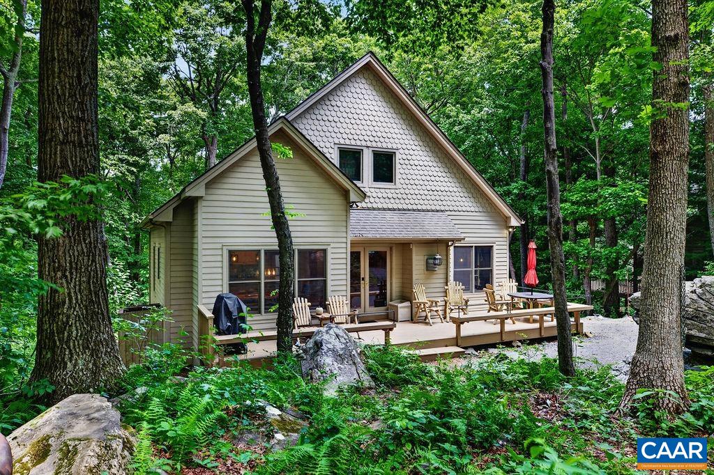 1300 BLUE RIDGE DR, WINTERGREEN RESORT, Virginia 22967, 3 Bedrooms Bedrooms, ,2 BathroomsBathrooms,Residential,1300 BLUE RIDGE DR,678821 MLS # 678821