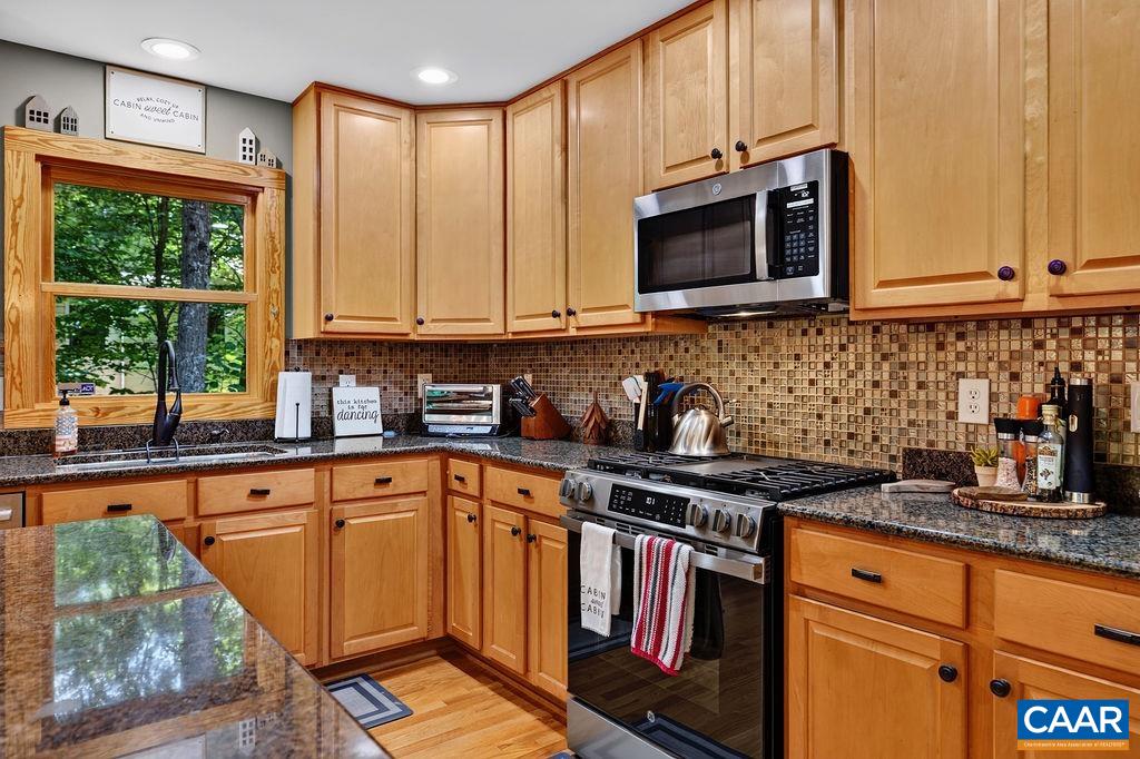 1300 BLUE RIDGE DR, WINTERGREEN RESORT, Virginia 22967, 3 Bedrooms Bedrooms, ,2 BathroomsBathrooms,Residential,1300 BLUE RIDGE DR,678821 MLS # 678821
